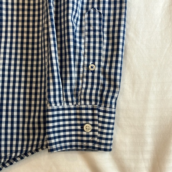 Men’s size small IZOD checkered blue & white Gingham Casual Button Down Shirt - Picture 6 of 16